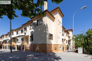 Casa adosada en venta en Almanjáyar en Granada
