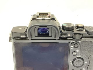 camara digital evil sony alpha 7 (ilce-7)