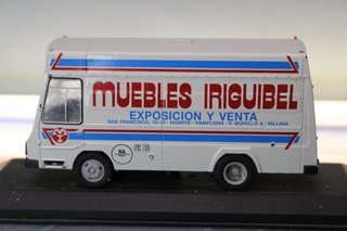 Furgoneta Sava Cosmos, Muebles Iriguibel, 1977. 1/43.