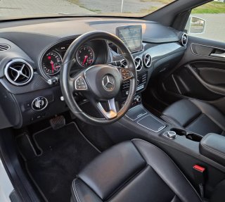 Mercedes-Benz Clase B200 2018 "AMG FINAL EDITION"