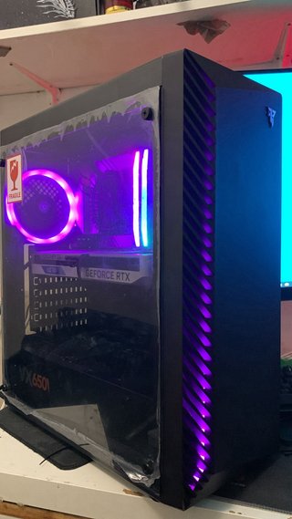 MONTAJE DE AUTENTICOS PEPINOS DE PC!