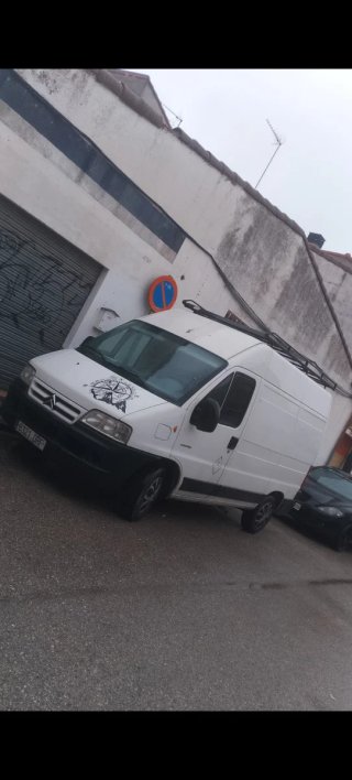 Portes y mudanzas