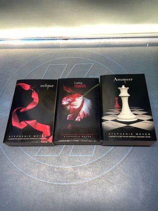 Saga crepúsculo de stephenie Meyer 3 libros