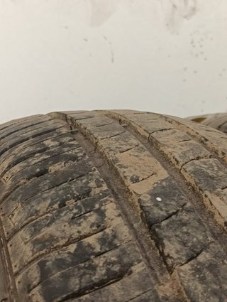 NEUMATICO 17565R1482T
