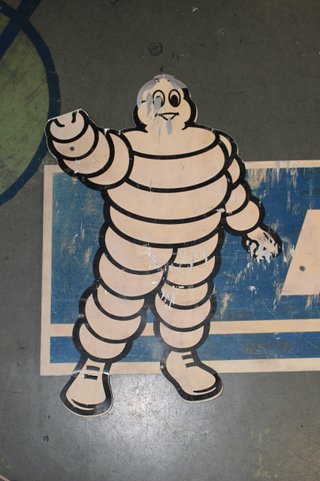 01. Gran cartel Michelín, Bibendum. Chapa metálica esmaltada.