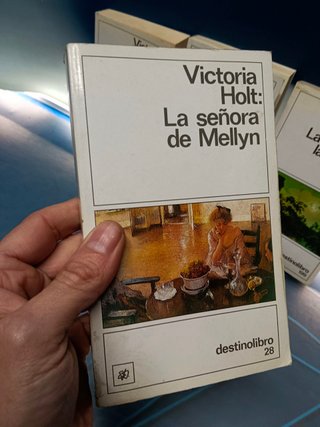 Cuatro novelas victoria holt