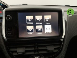 Peugeot 2008 BlueHDi 100 S&S Allure 73 kW (100 CV)
