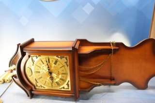 Reloj carrillón de pared Micro. Tempus Fugit.