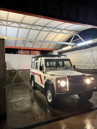 Land Rover Defender 2006 15p