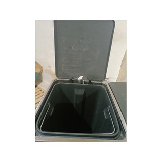 - SONGMICS LTB60BK cubo basura reciclaje pedal