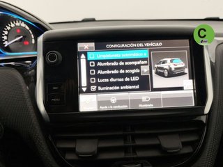 Peugeot 2008 BlueHDi 100 S&S Allure 73 kW (100 CV)