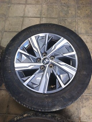 Juego llantas hyundai 215/65/17 tucson (nx) 101631