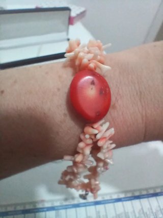 Bracciale colore corallo rosa e rosso