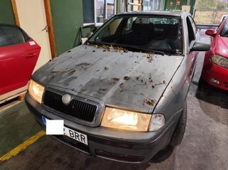 Piloto tras izq 1u6945095 skoda octavia 1.9 230145