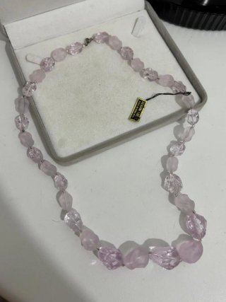 Collana Vera Lucite vintage rosa