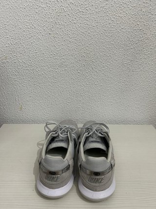 Nike Street Gato Gris/Plata