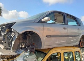 Renault paragolpes del grand scenic 1.9 dci 362177