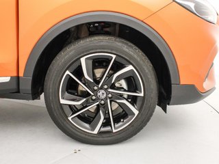MG ZS 1.5 LUXURY 106 5P
