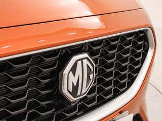 MG ZS 1.5 LUXURY 106 5P