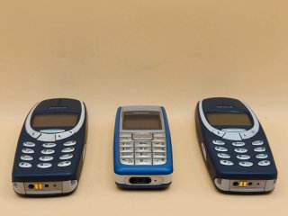 Lotto di 3 Nokia, 3310 (x2) + 1110 - da testare