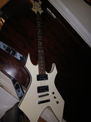 Guitarra Eléctrica BC Rich Blanca