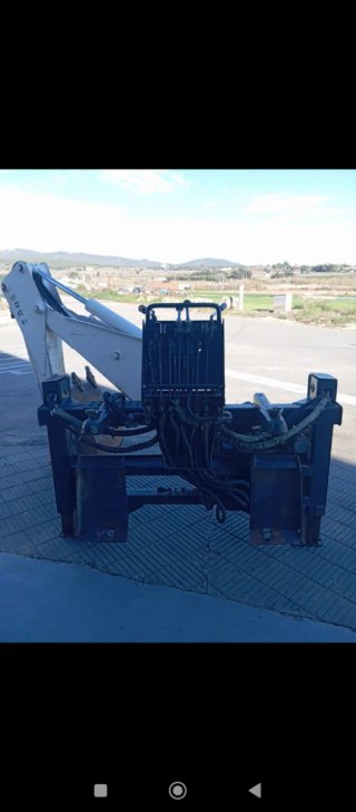 Tractor Bobcat 730S Retroexcavadora
