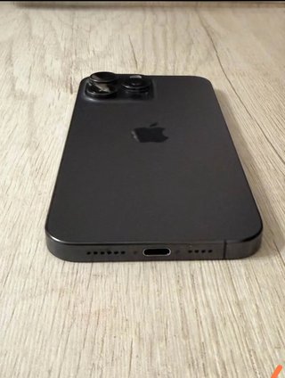 iPhone 15 Pro Negro