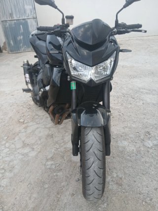 Kawasaki Z750 Naked Negra