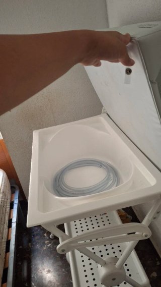 Cambiador de bebé con bañera
