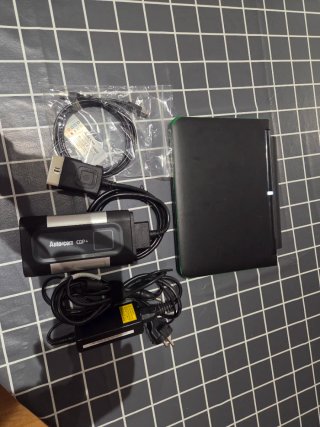 Toshiba PC + Herramienta Diagnóstico Coche