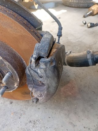 PINZA DE FRENO DELANTERA DERECHA Ford Kuga (CBS)(2013->)