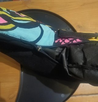 Apoya portátil Ikea estampado