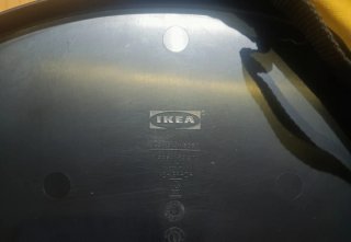 Apoya portátil Ikea estampado