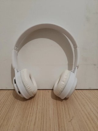 Cascos Bluetooth Blancos