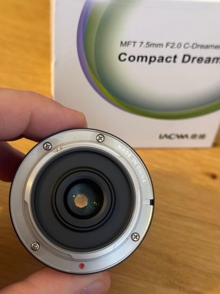 Objetivo Laowa MFT 7.5mm F2.0 C-Dreamer
