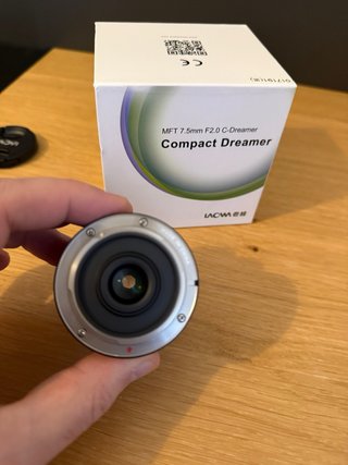 Objetivo Laowa MFT 7.5mm F2.0 C-Dreamer