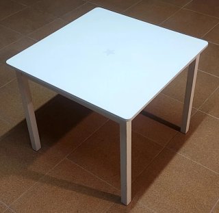 Mesa de madera maciza desmontable