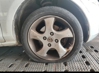 Mazda 2 2005
