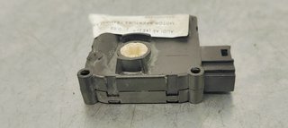 MOTOR APERTURA TRAMPILLAS CLIMATIZADOR AUDI A8 (4
