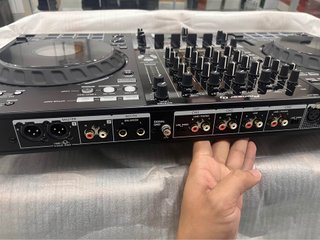 Controladora Pioneer DDJ-FLX10