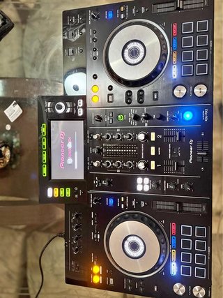 Controladora DJ Pioneer XDJ-RX2 Negra