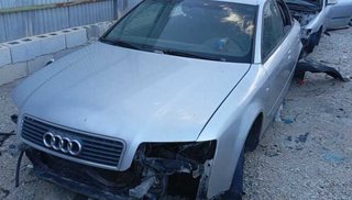 Audi puerta del der a4 berlina (8e) 1.9 tdi 338322