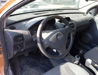 Opel 489090 porton trasero corsa c club