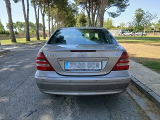 Mercedes-Benz Clase C 2004