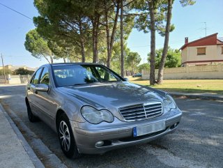 Mercedes-Benz Clase C 2004
