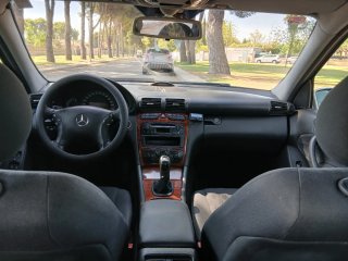 Mercedes-Benz Clase C 2004
