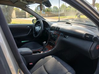 Mercedes-Benz Clase C 2004