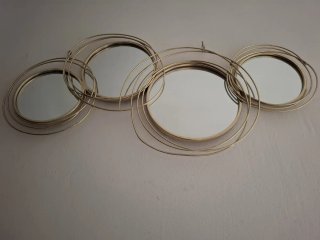 Decoración de Pared  de Metal Dorado Nuevo
