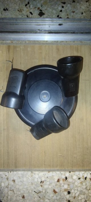 Barra + plafón con focos orientables 1× 15€ 2×20€