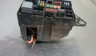 Jaguar 418179 8x2t14290kd caja relés / fusibles xf
